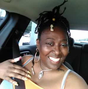 Meet your Posher, Rena